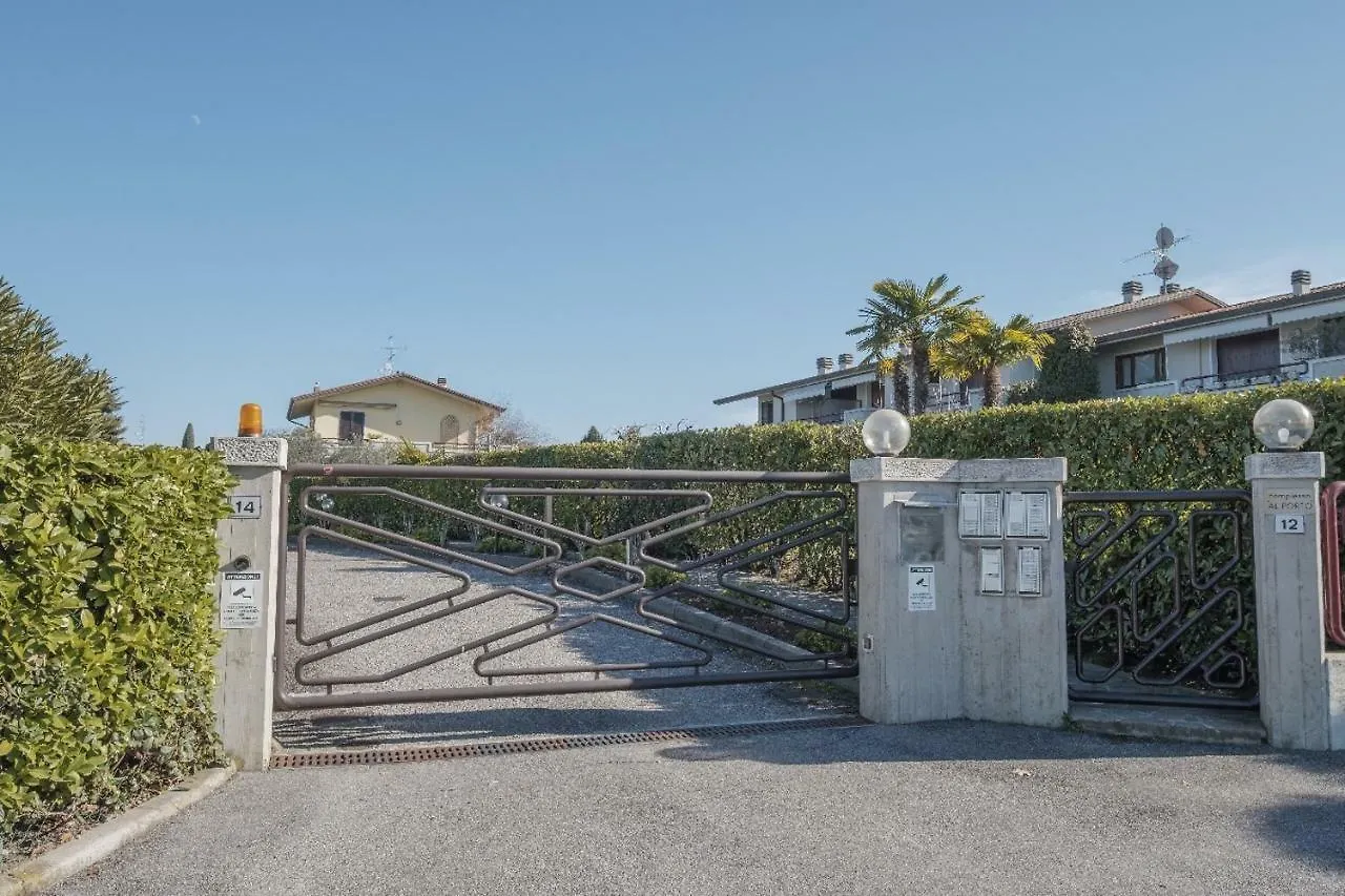 Porto Azzurro Apartment Sirmione 0*,