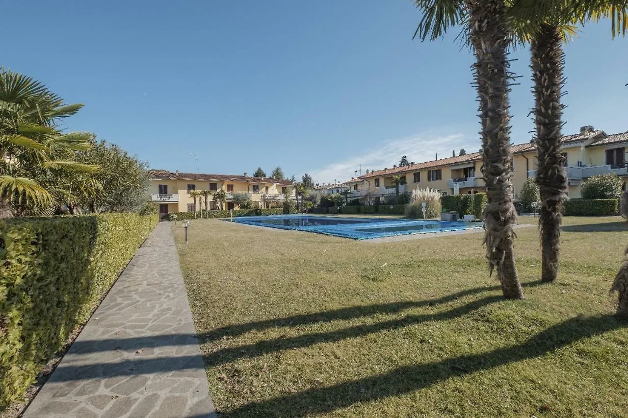 Porto Azzurro Apartment Sirmione